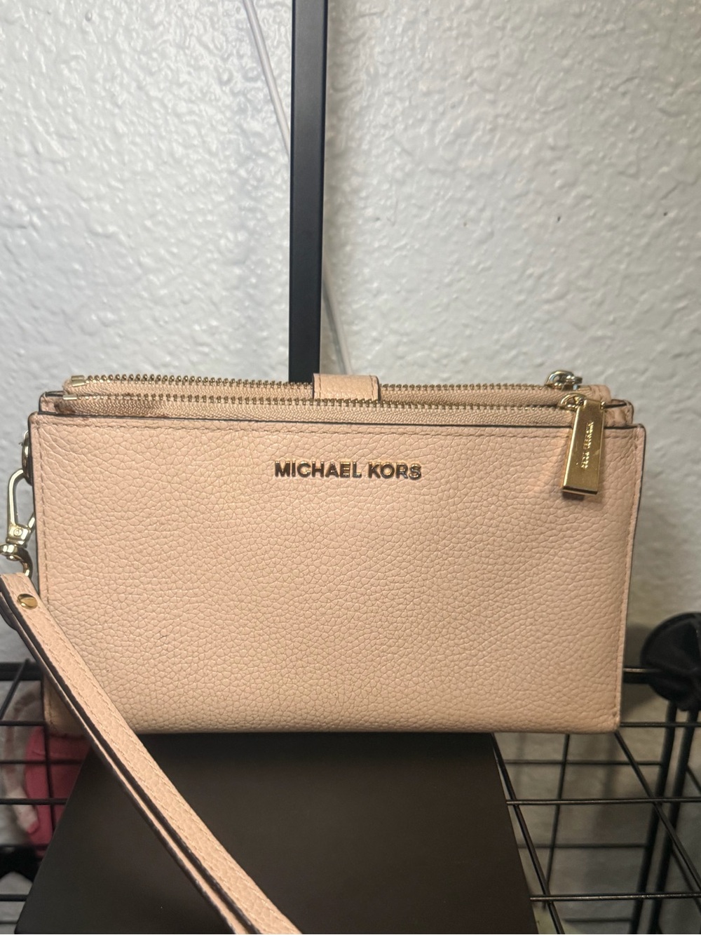 Michael Kors Double Zip Wristlet Wallet Tan Pebbled Leather